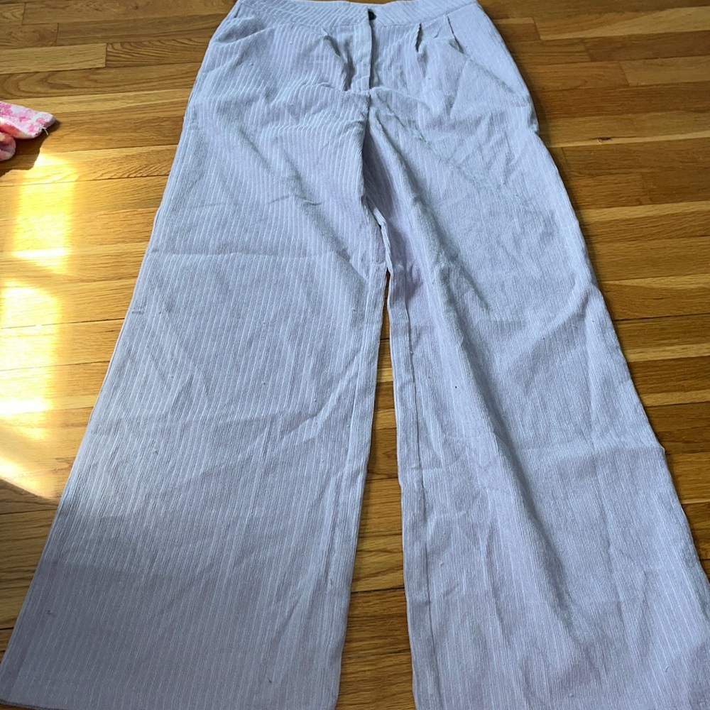 Very comfortable and stylish flair pants from Shein!